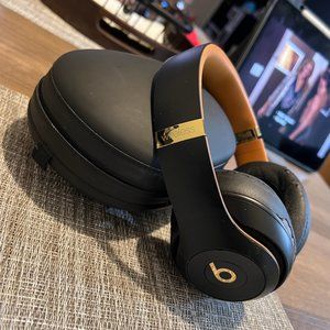 Beats by Dr. Dre - Beats Studio³ Wireless Noise Cancelling Headphones - Midnight